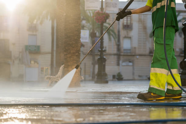 Best Commercial Pressure Washing  in Val Verde, CA